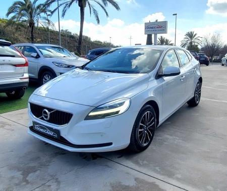 2019 Volvo V40 D2 MOMENTUM 13.980€